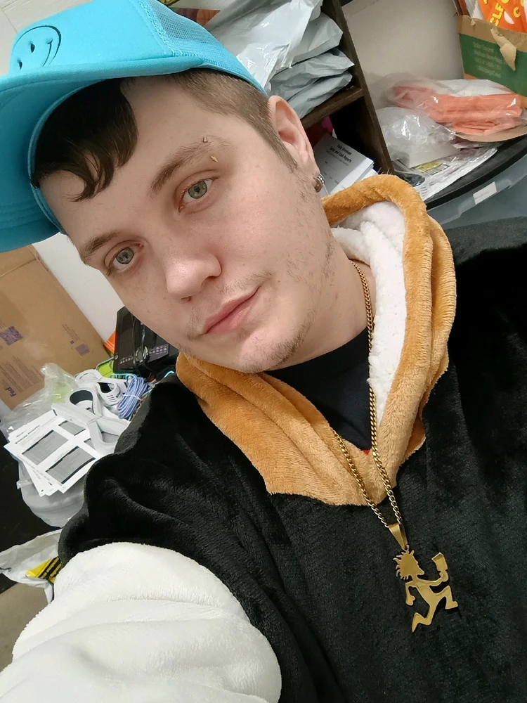 GIF uploaded by Wyatt