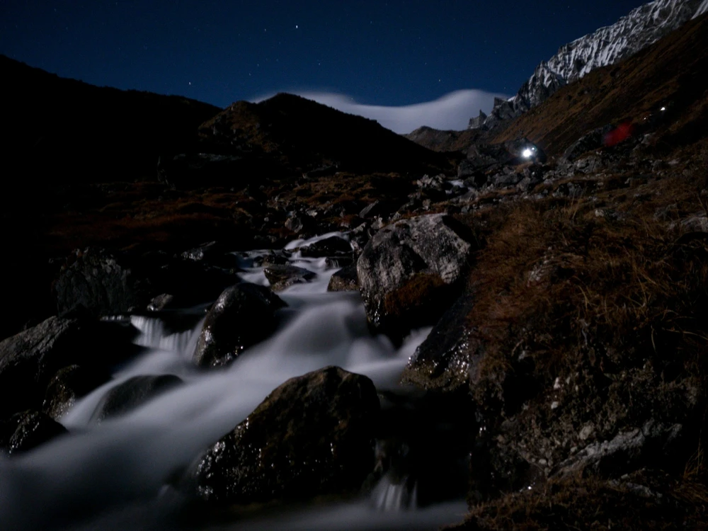 GIF diunggah dening Tirtha Brata Panja