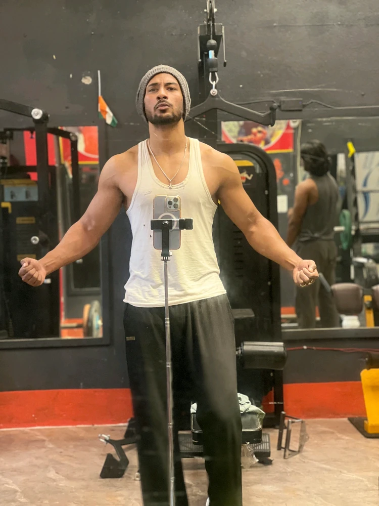 GIF uploaded by Sonu gupta