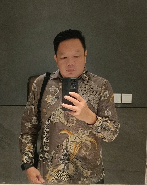 Antonius Reza 上傳的 GIF