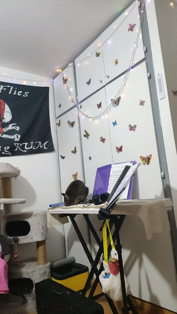 GIF uploaded by Nathalie