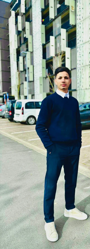 GIF opgelaai deur Yassir