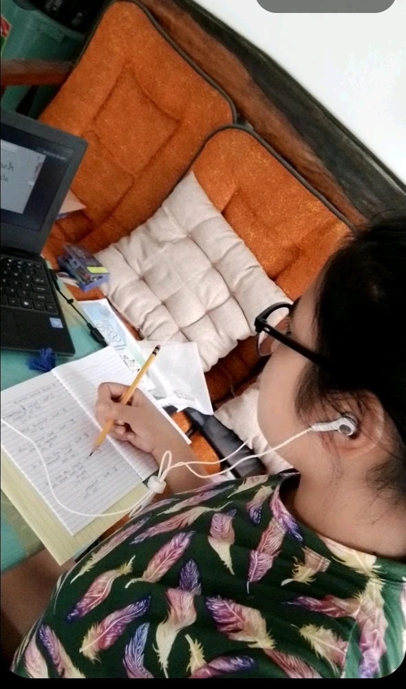 Roxxy દ્વારા અપલોડ કરેલ GIF