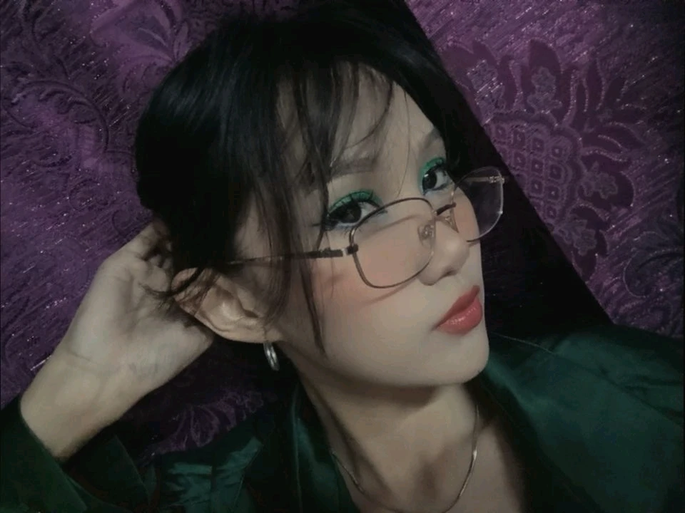 GIF uploaded by Chei