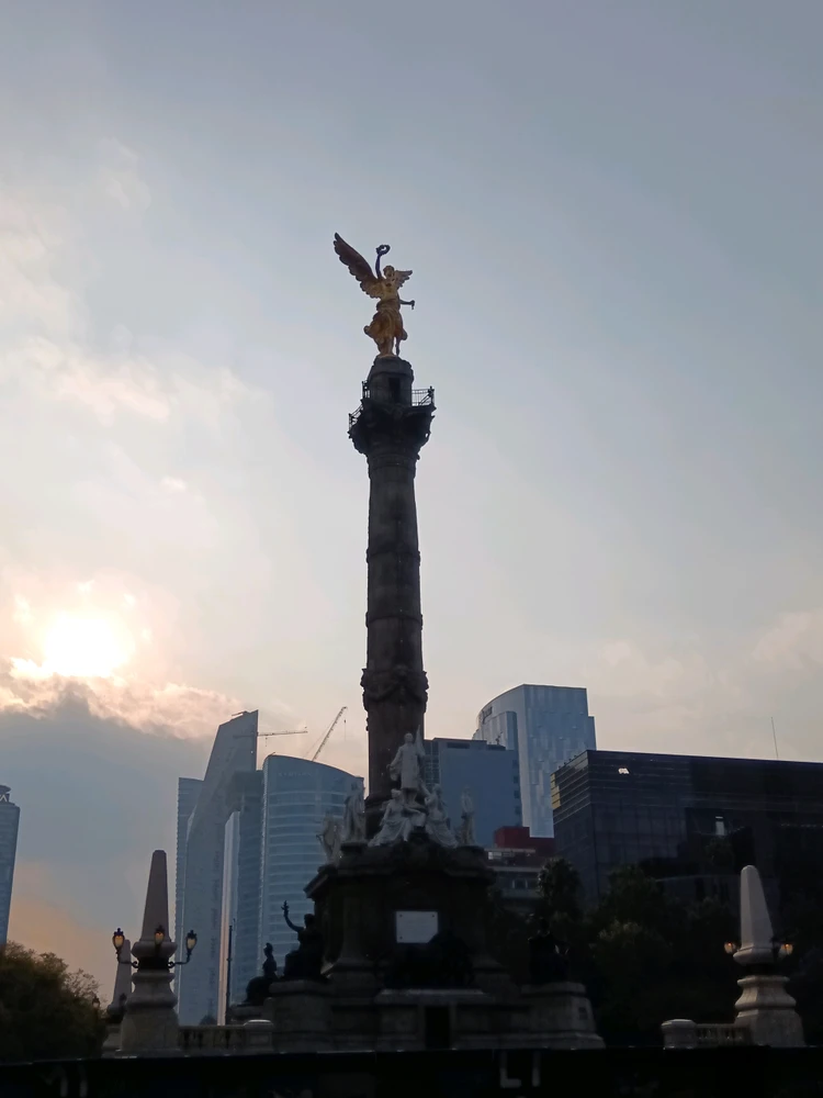 GIF subido por Sandoval