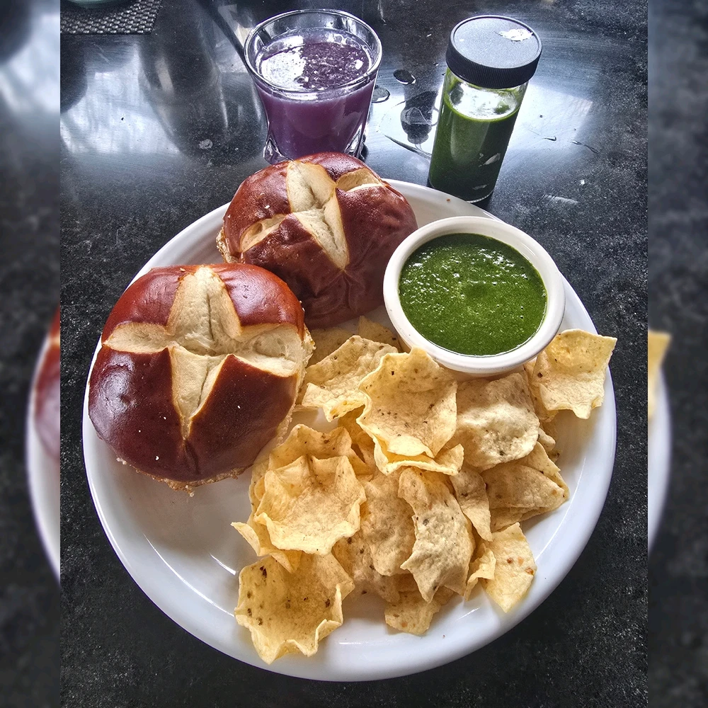 GIF uploaded by Tarik