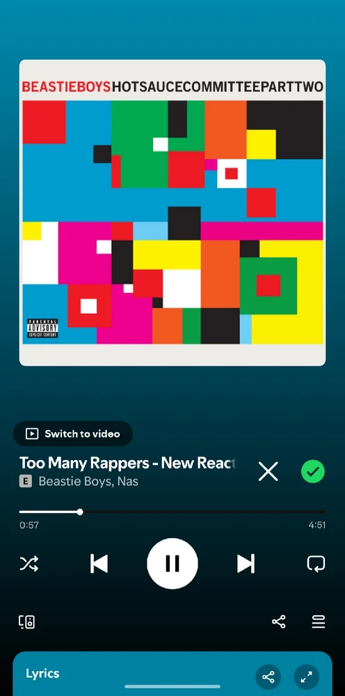 GIF uploaded by Mika