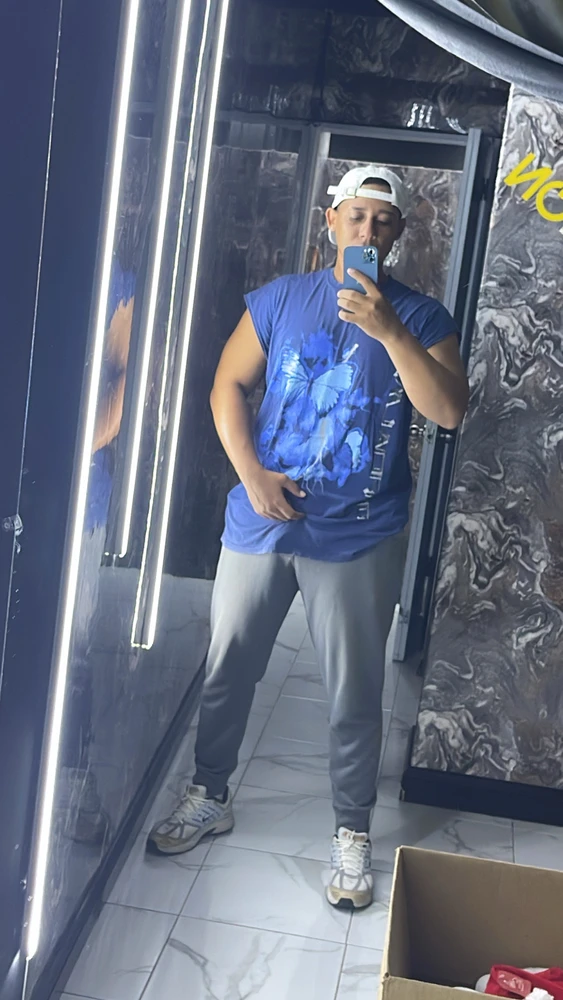 GIF uploaded by Carlos