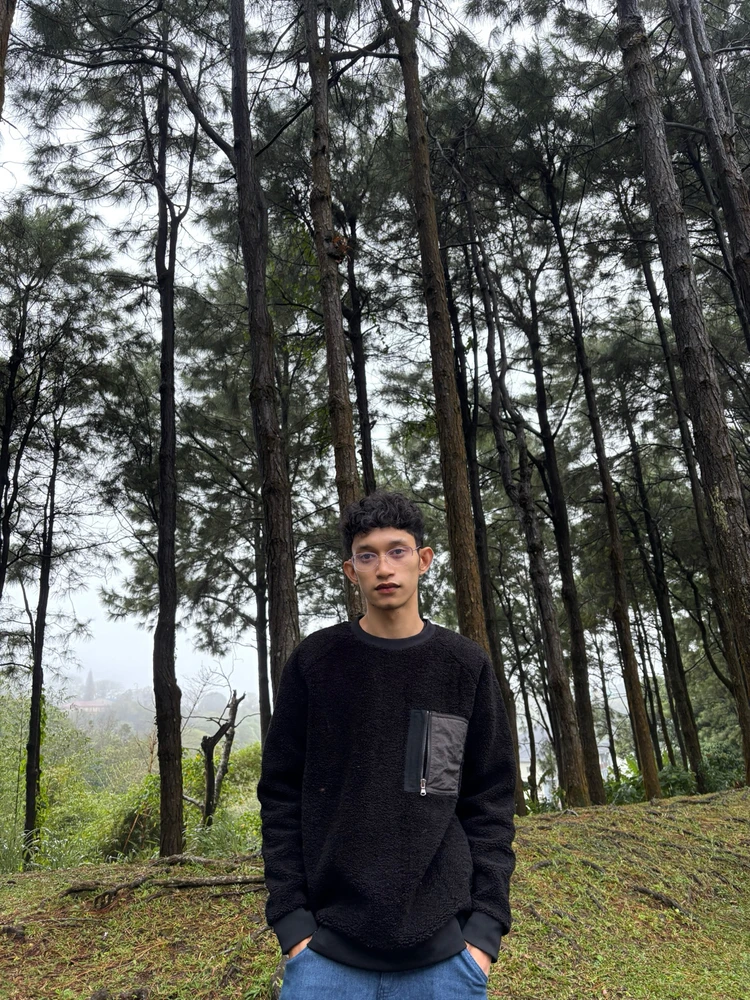 GIF uploaded by Dmsrwn