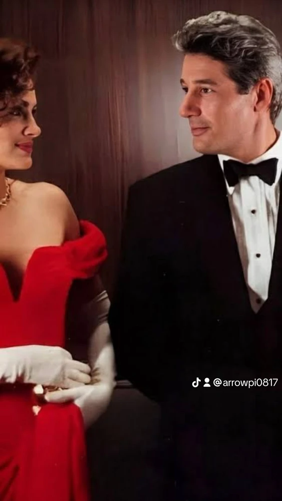 GIF uploaded by Anne