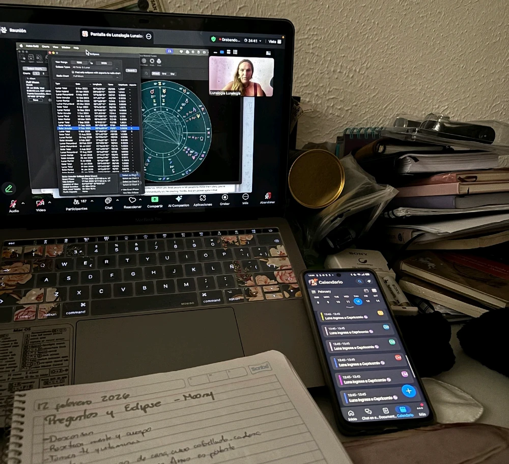 GIF uploaded by Barbara