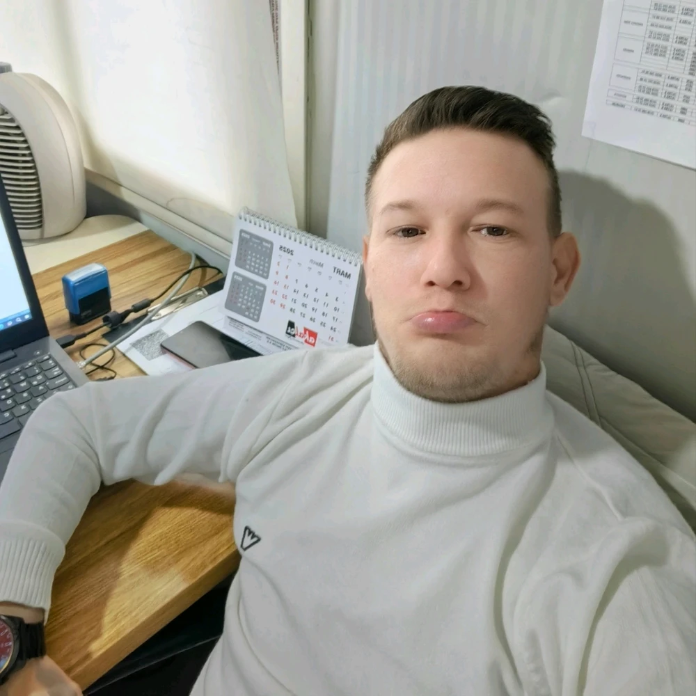 Garfield tarafından yüklenen GIF