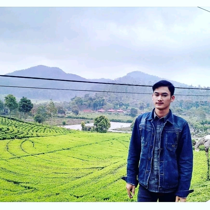 GIF diunggah oleh Djuanda