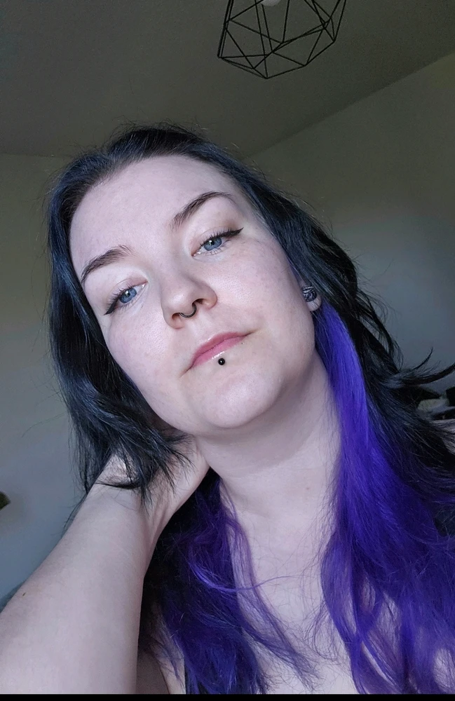 GIF uploaded by Rosa