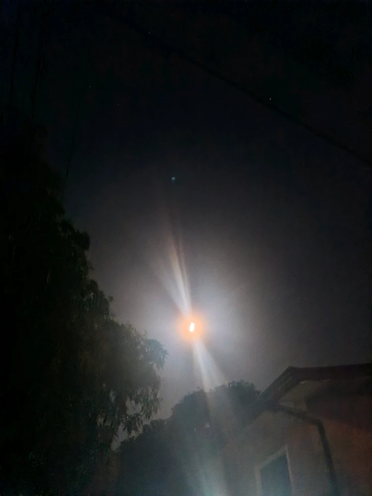 GIF tso los ntawm 𝙹𝚘𝚟𝚎