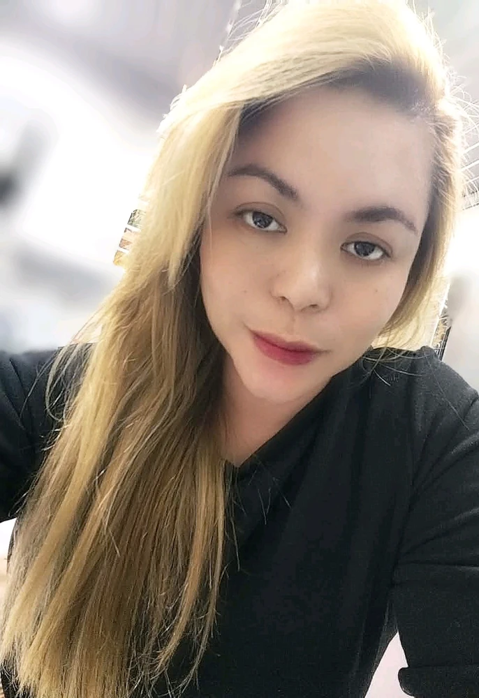 GIF uploaded by Nina