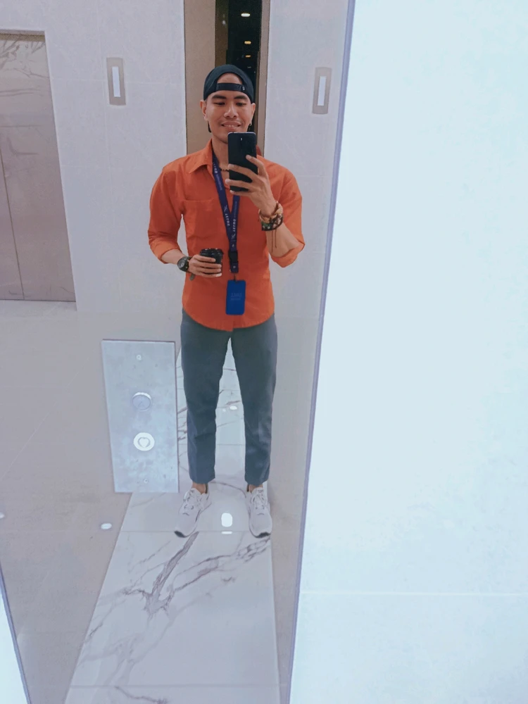 GIF uploaded by Eruz