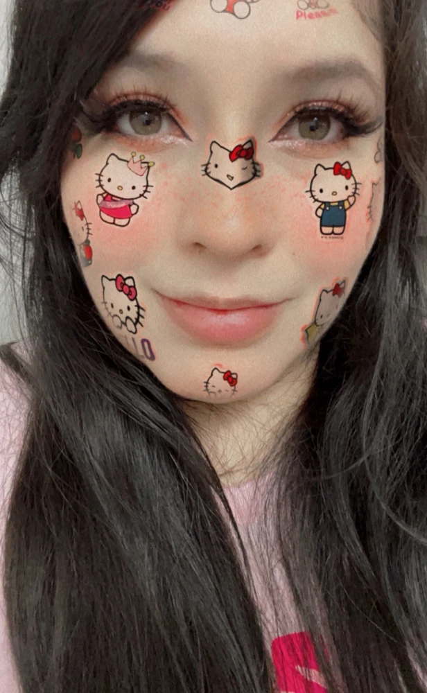 GIF uploaded by Alexandra