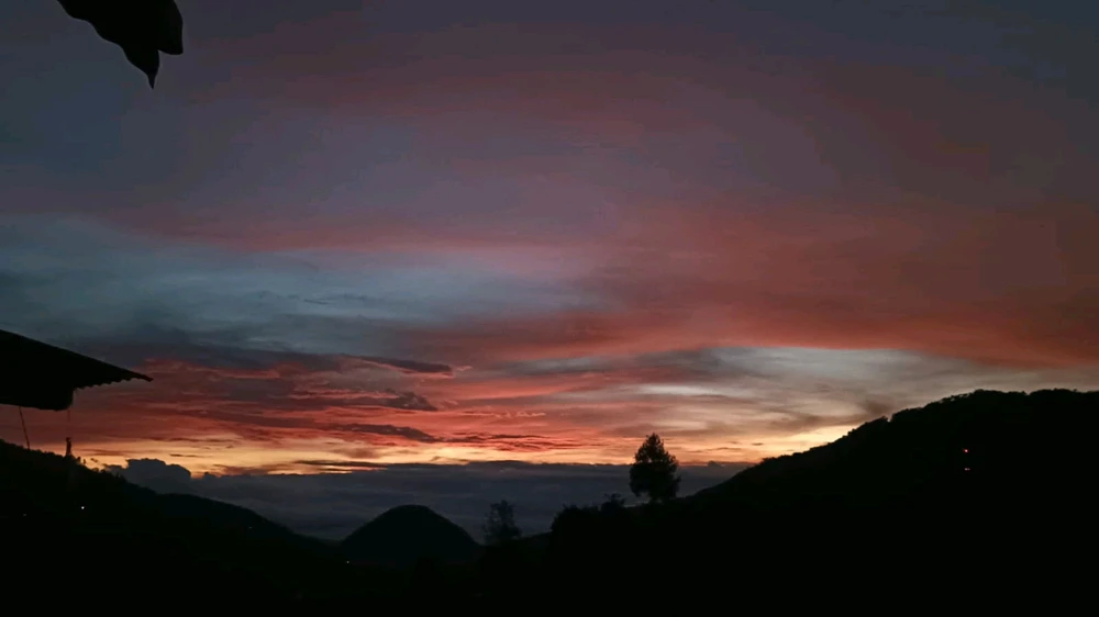 GIF uploaded by Cloud