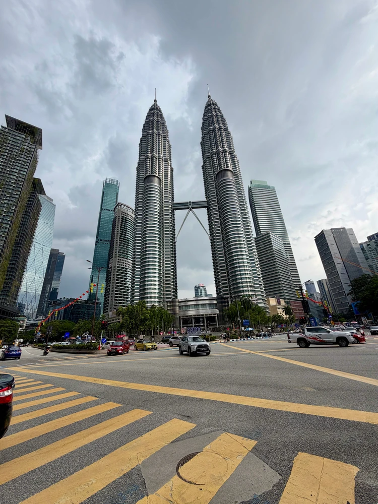 GIF uploaded by Jstar