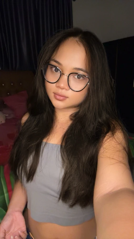 GIF uploaded by Tika