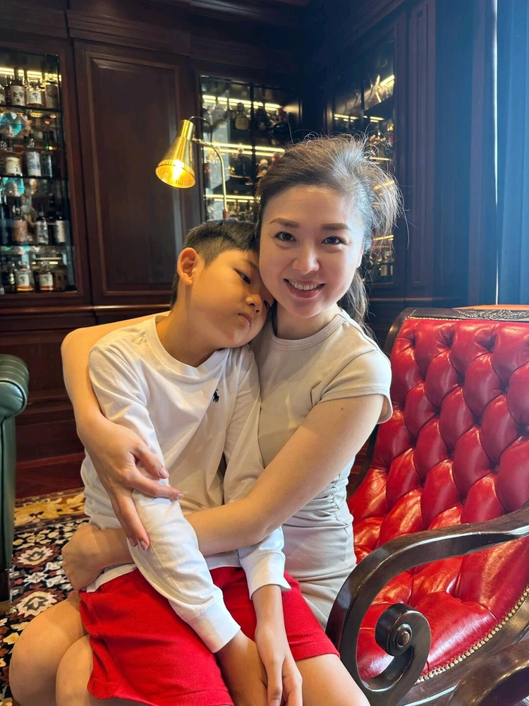 GIF uploaded by Liu Beata