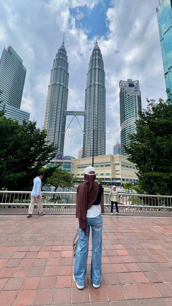 GIF uploaded by nisachu