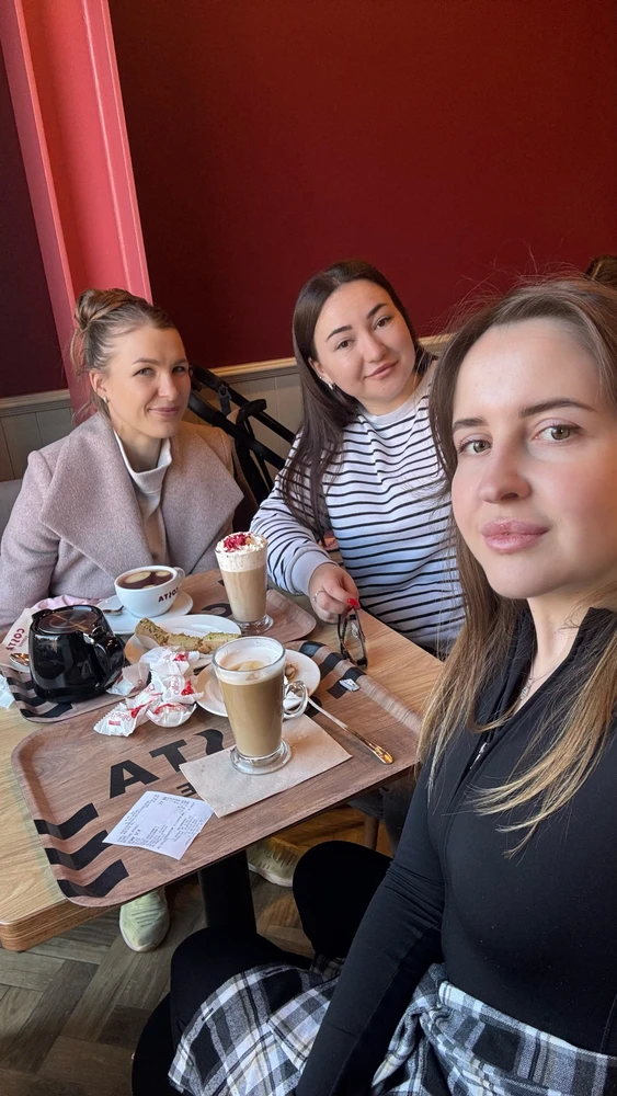 Гіфку завантажив Valentyna