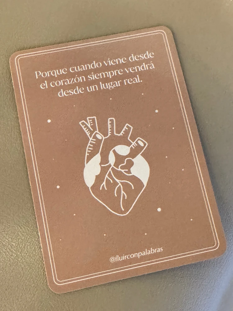 GIF uploaded by Evelyn