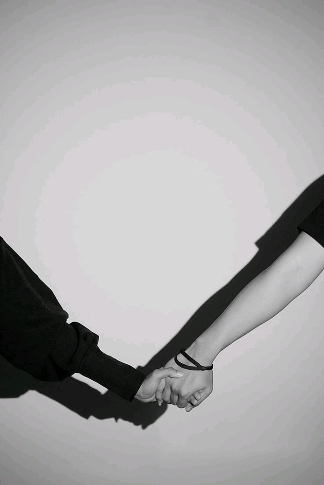 GIF diunggah oleh Hes