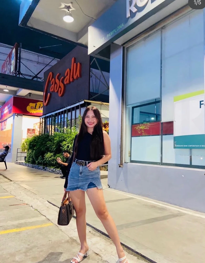 GIF uploaded by Sandra