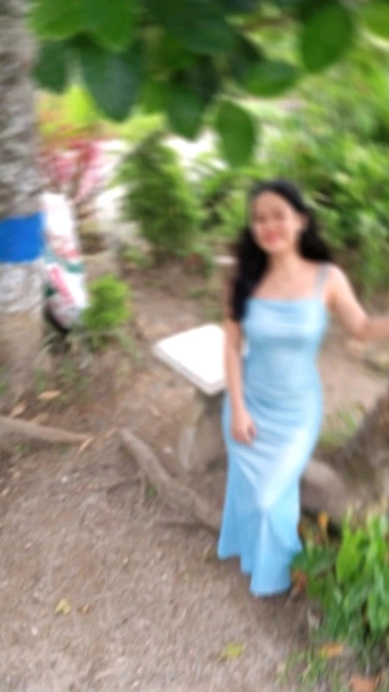 GIF uploaded by Cassandra Enaga