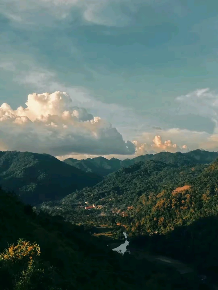 GIF uploaded by Jhay Dee