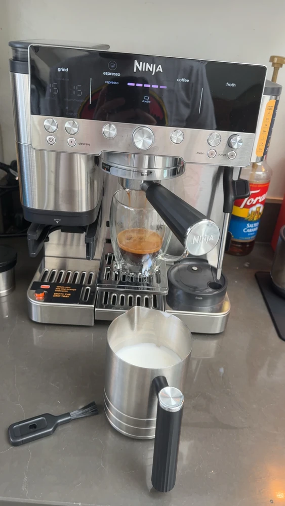 GIF uploaded by Lucas