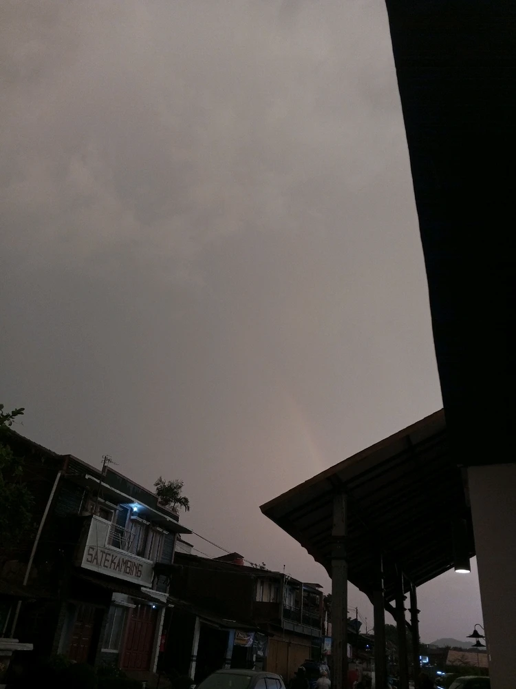 GIF diunggah oleh Agus Cahyadi