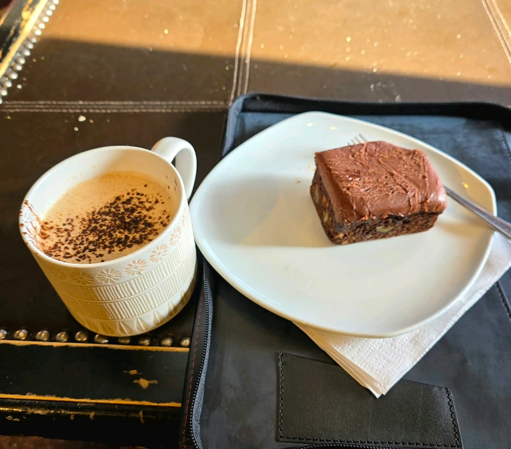 GIF uploaded by Dahlia