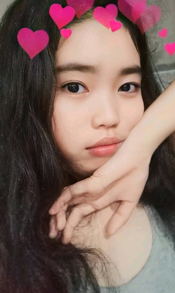 GIF uploaded by Collaine