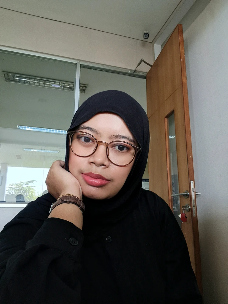 GIF uploaded by Nabilla