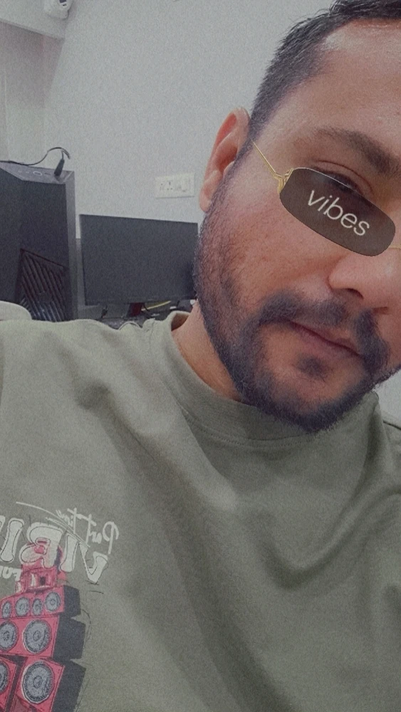 GIF uploaded by Divy