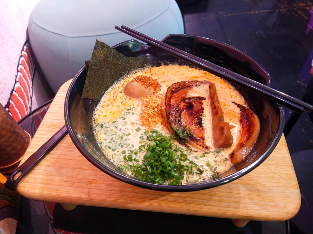 GIF uploaded by Magnus Cartheton