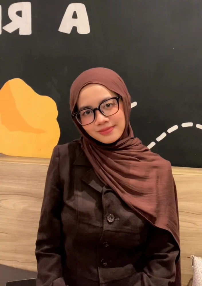 GIF uploaded by Fyra