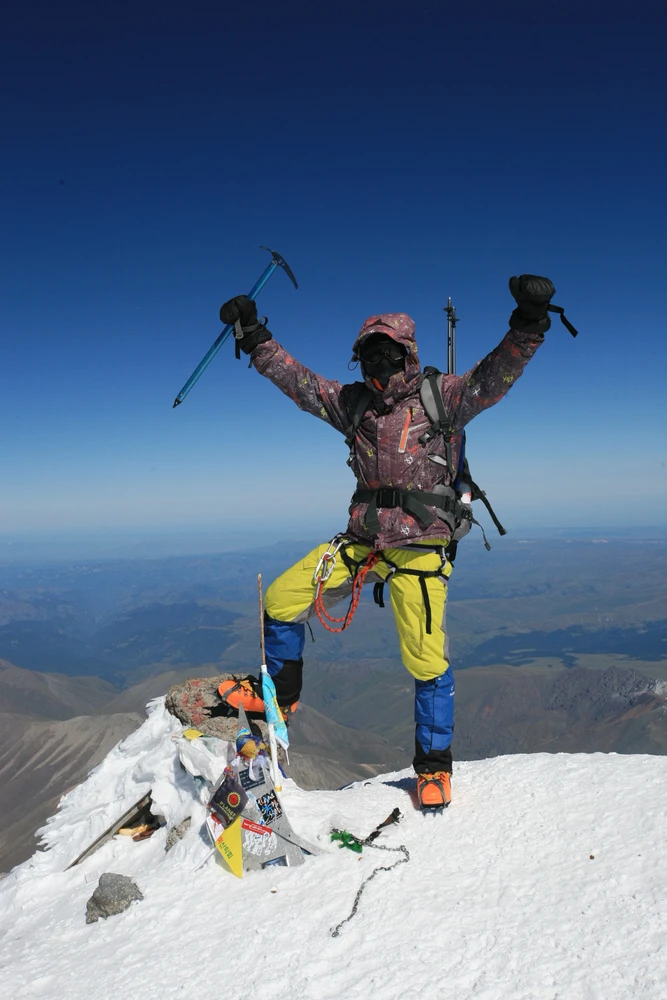 GIF uploaded by Samed