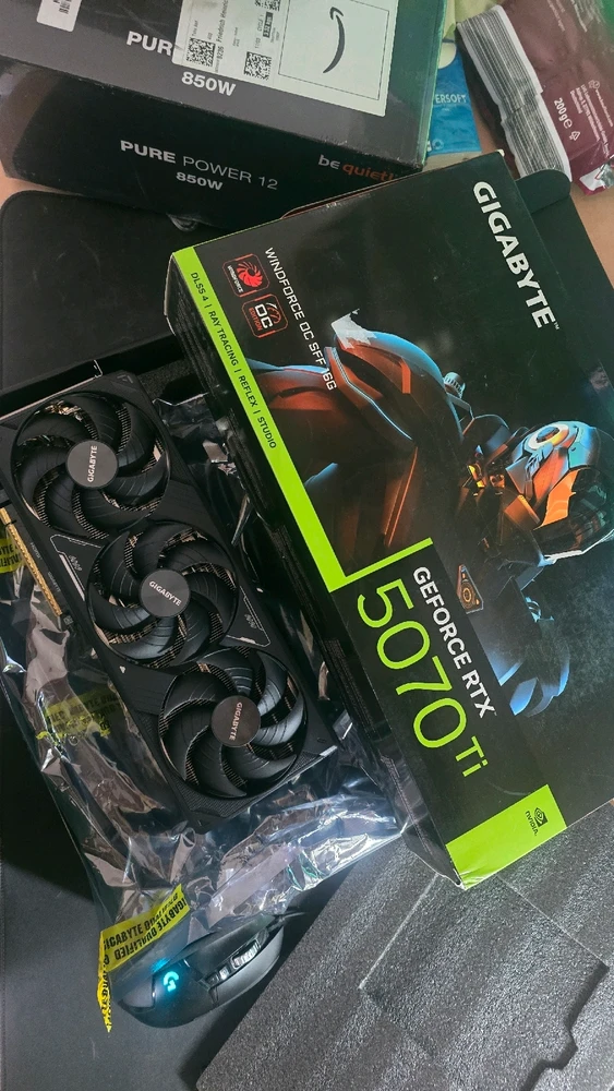 GIF uploaded by Taha