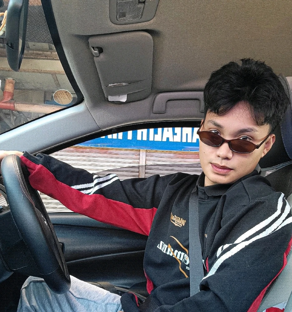 GIF uploaded by Reid