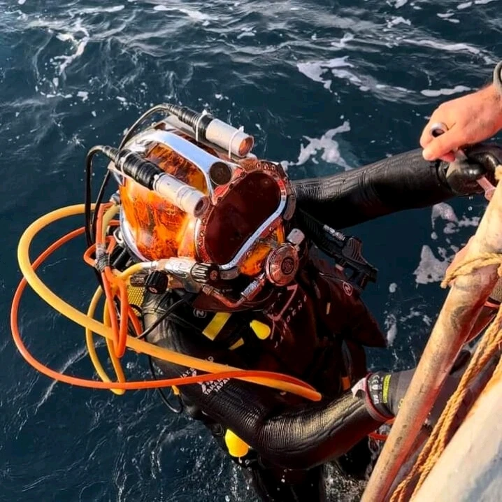 GIF uploaded by AYAZ