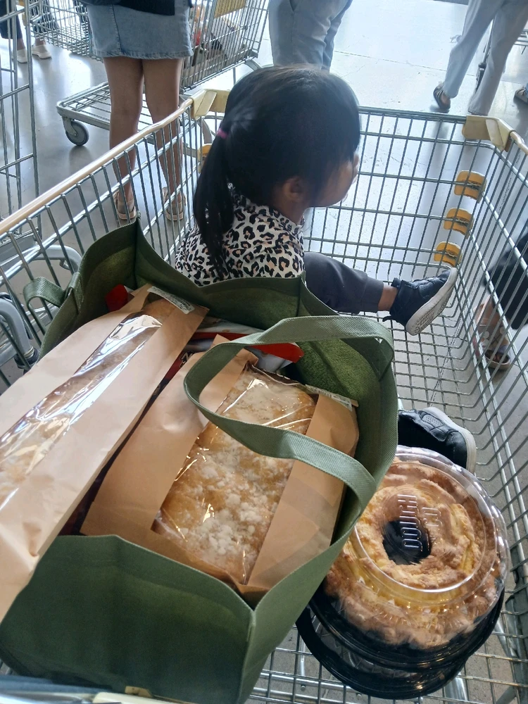 Image uploaded by EyCeeEm