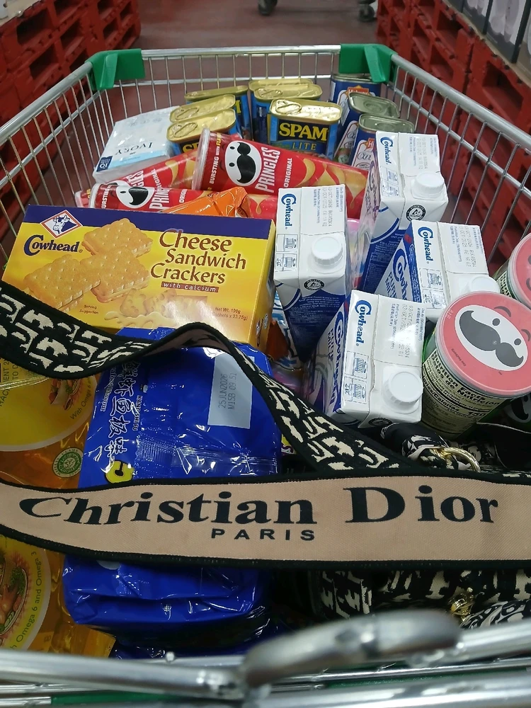 Image uploaded by EyCeeEm