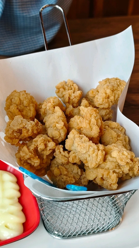 รูปที่อัพโหลดโดย Fon