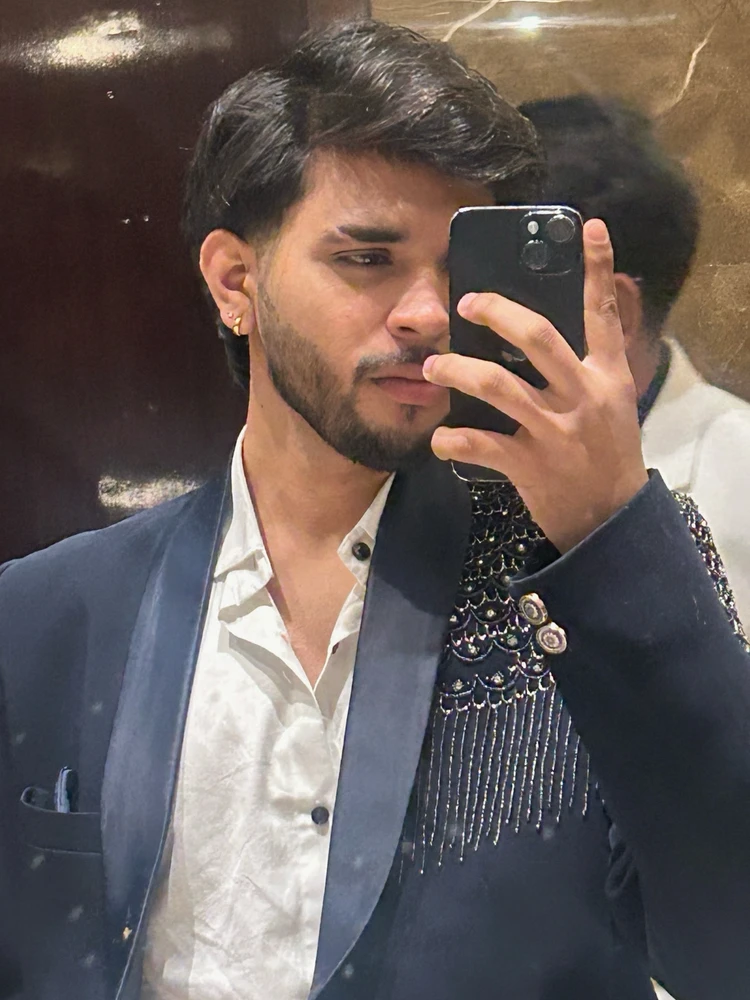 GIF uploaded by Dhruv Sharma