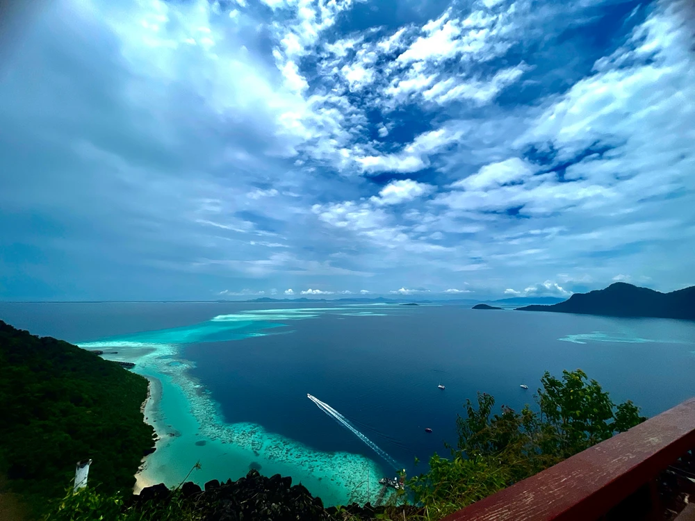 GIF uploaded by pinky